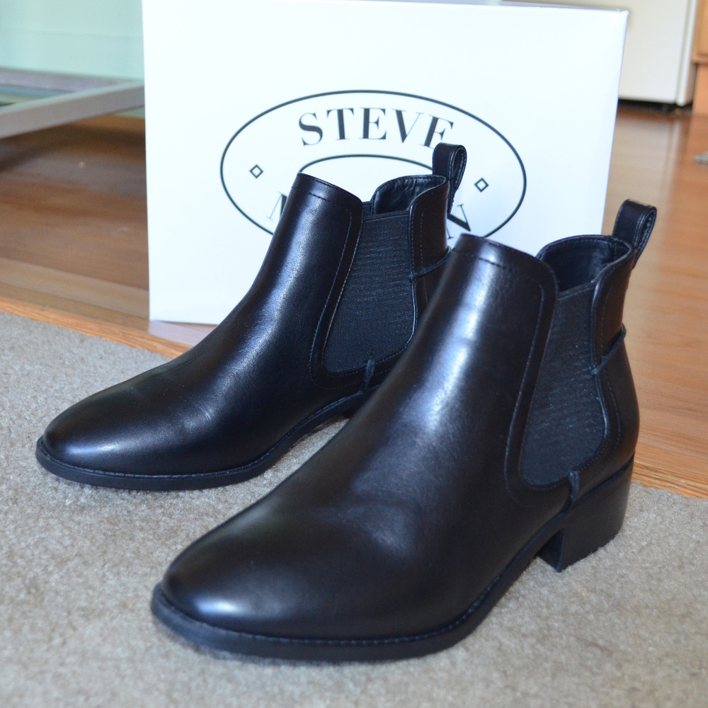 STEVE MADDEN Leather Ankle Booties - Picture 3 of 8